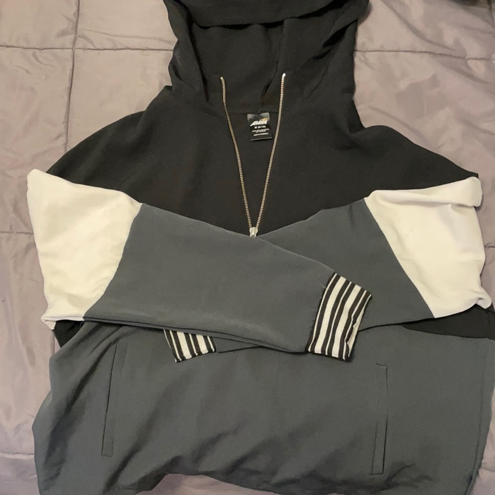 Black Quarterzip